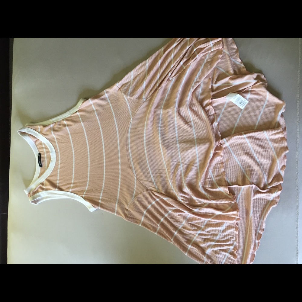 Cute light pink shirt